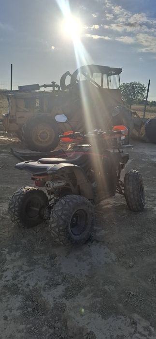Vand atv 125 cc in stare buna