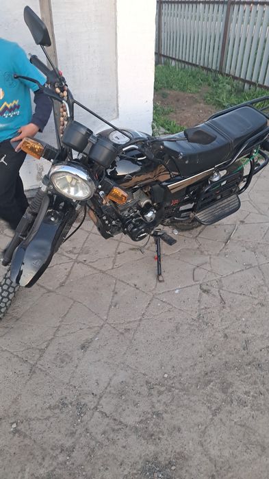 Сузуки 200 кубов