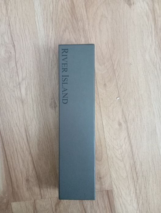 Часовник River Island