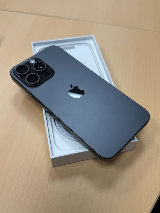 iPhone 15 Pro Max Black Titanium 256GB