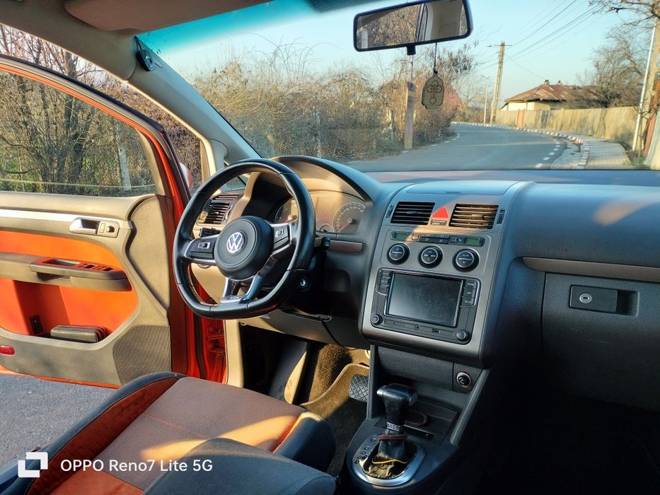 Volkswagen Cross Touran
