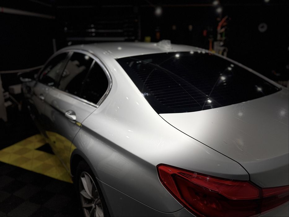 Folie geamuri auto omologată RAR – montaj profesional Timișoara