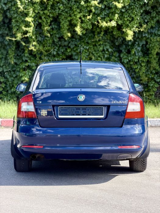 SKODA Octavia 2012 — imagine 2