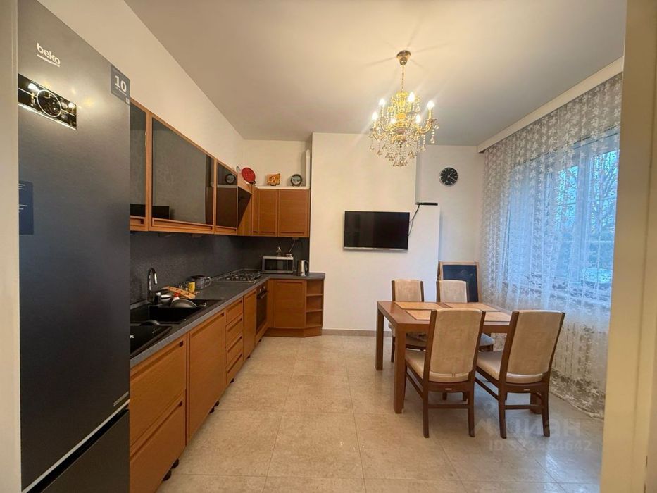 Сдается большой участок на Юнусабаде!