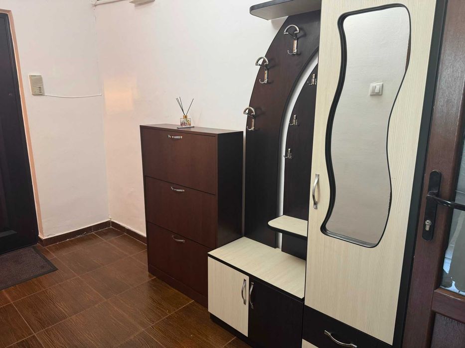 Apartament de inchiriat - 2 camere - zona Spital