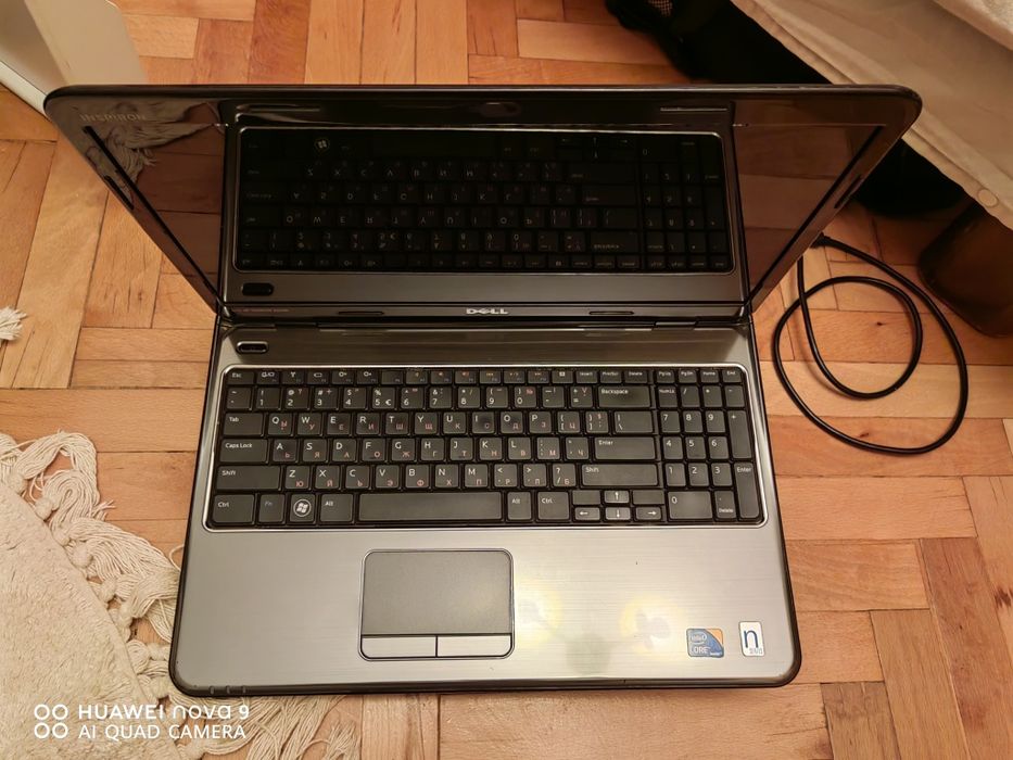 Dell Inspiron N5010 на части