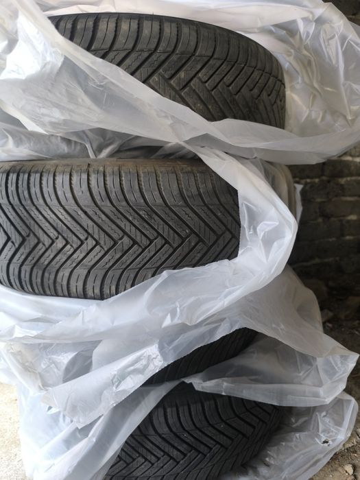 Hankook 225/60/18 всесезонни