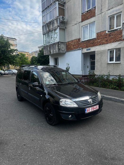 Vând Dacia logan mcv  1.6