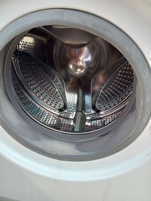 Продам машинку автомат.