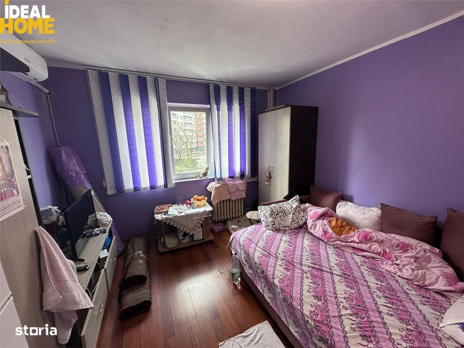 Camera Camin Piata Nicolina