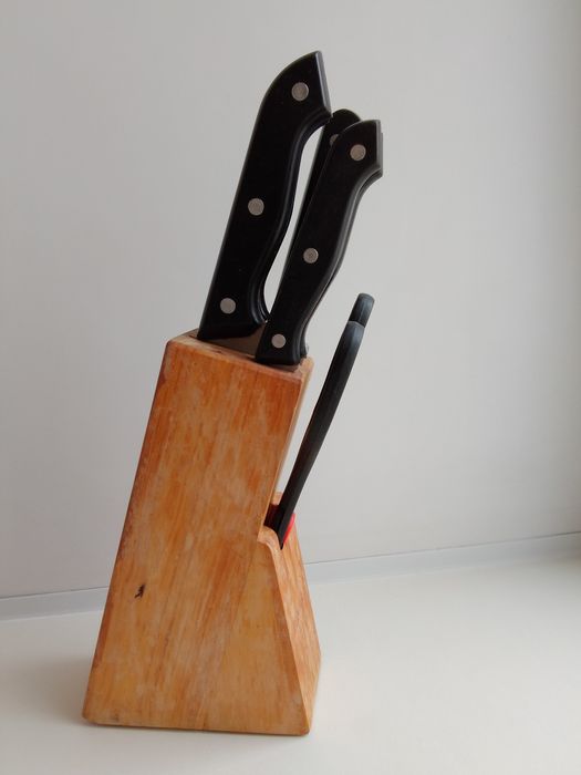 Продам набор ножей