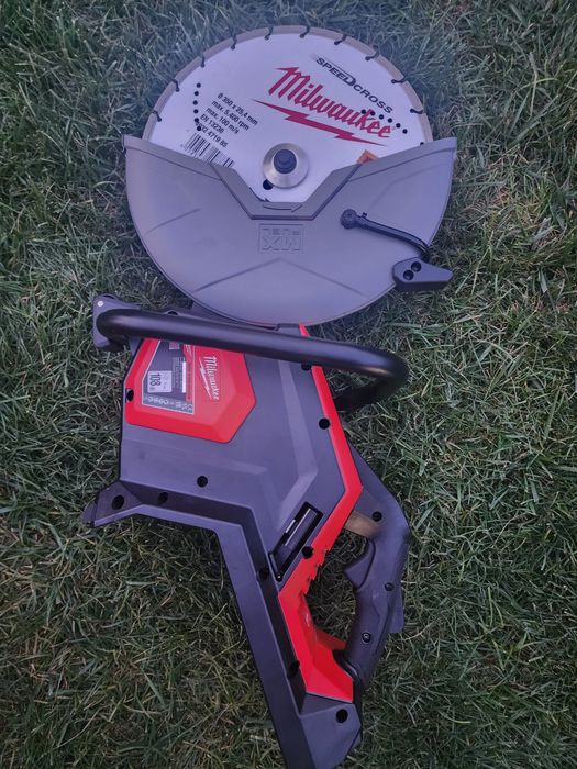 Vând scule profesionale milwaukee