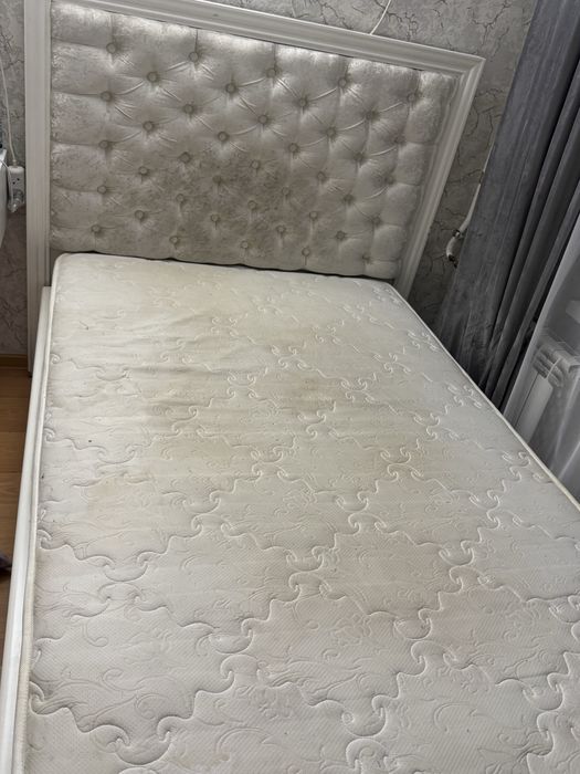 Продам кровать полуторка