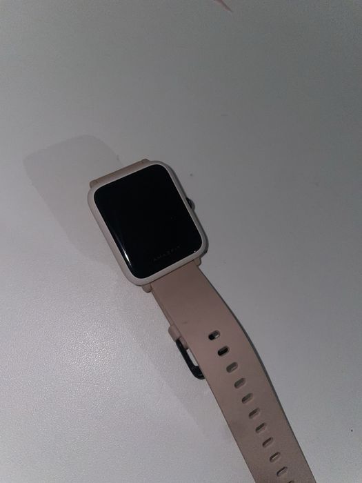 часы Amazfit Bip S