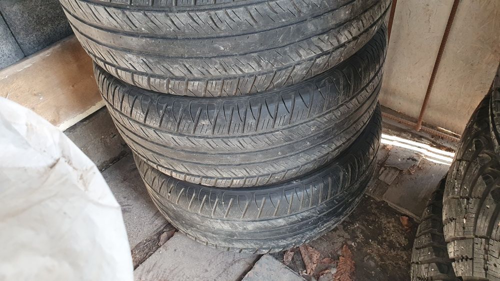 Продам комплект летней резины 3+1