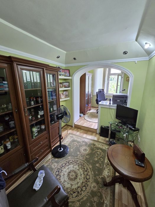 Буз-1 продаётся квартира 4/5/5 метро БИЙ