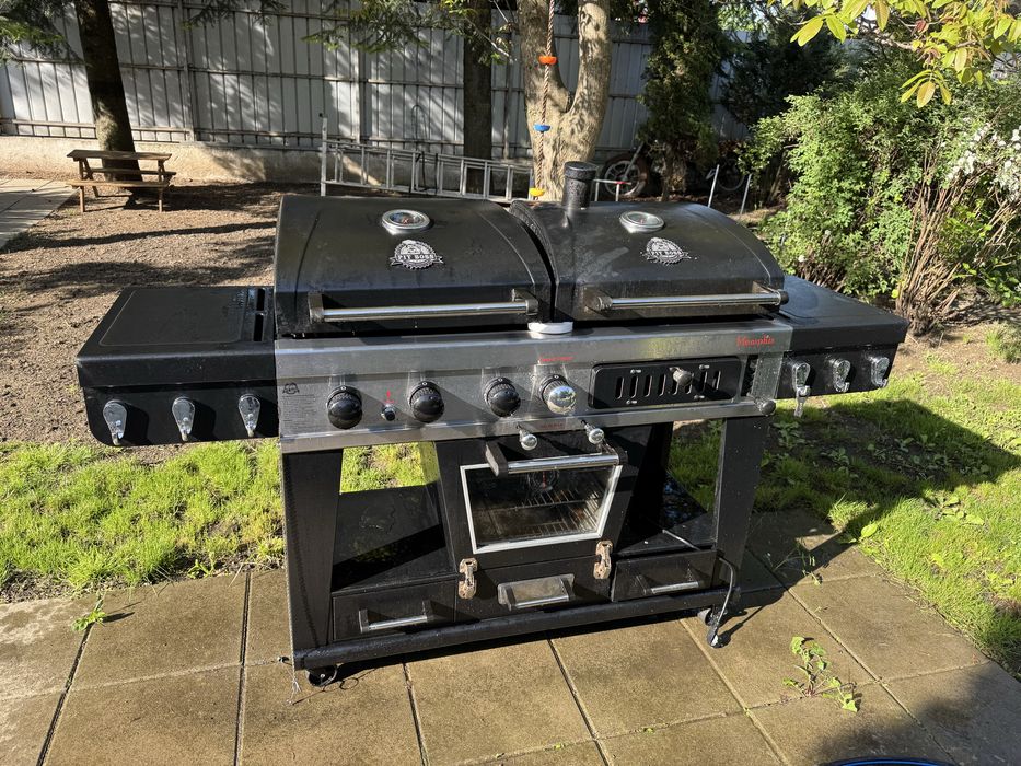 gratar 3in 1 carbuni/gaz/afumatoare PittBoss Memphis