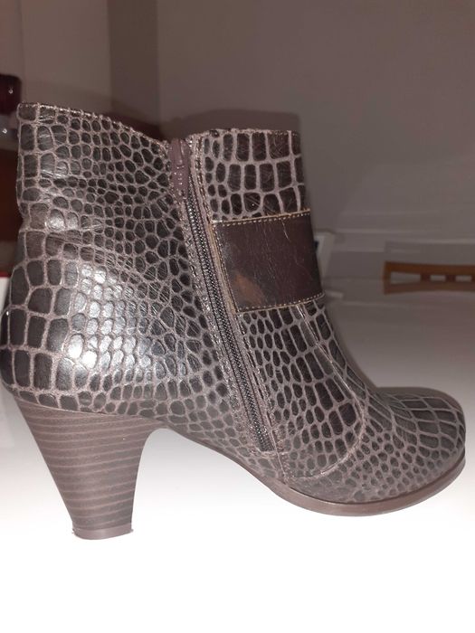 Дамски боти, топли и елегантни, естествена кожа, No38