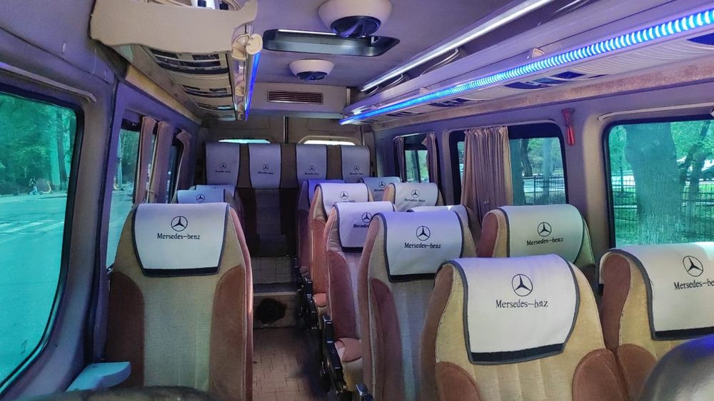 Микроавтобус  Мерседес спринтер