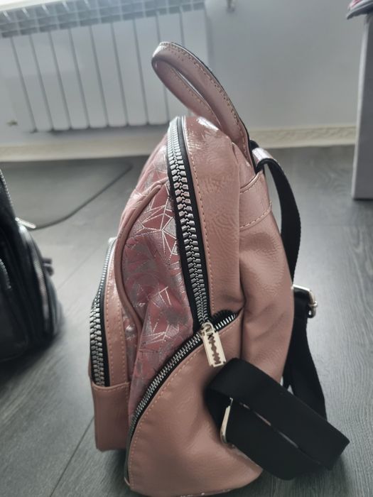 Нова дамска раница