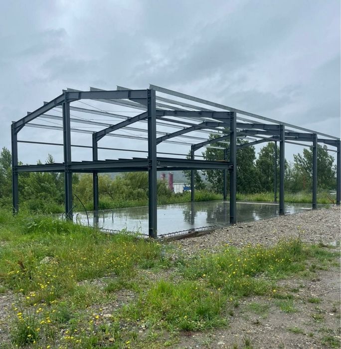 Vindem hale metalicie  15 lungime  8. Deschidere. 4  la strasna