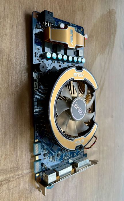 Placă video ASUS GeForce 9800 GT 1GB GDDR3