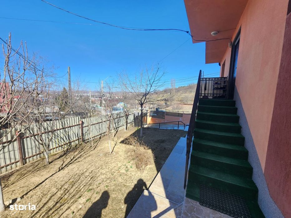 Casa Individuala , Zona Tomesti, 5 Camere