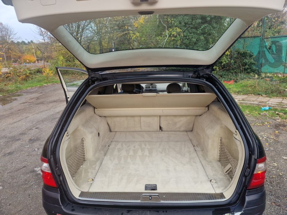 Mercedes E270 Мерцедес