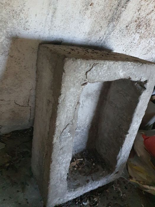 Каменно корито 64х43х23 см.