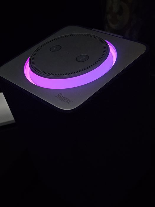 Яндекс станция Алиса макС. 0001