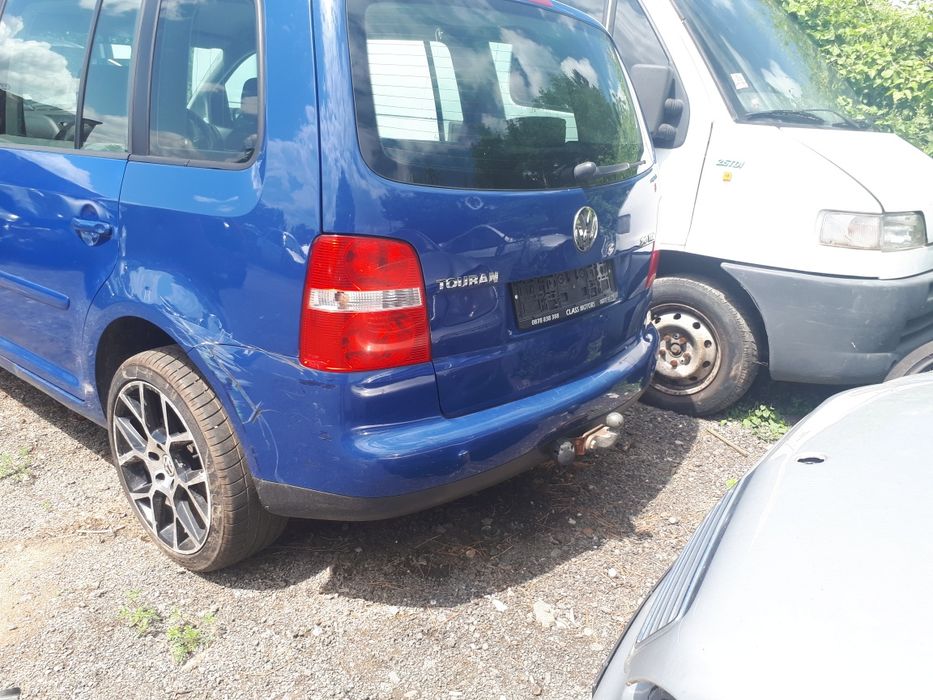 Фолксваген тауран на части