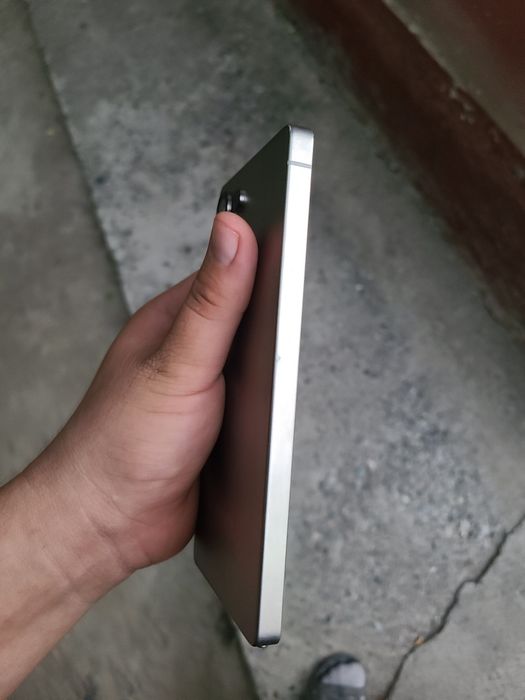 Samsung S25 ultra 12/256 garantiya bor
