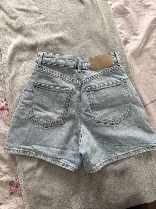 Къси панталонки Zara