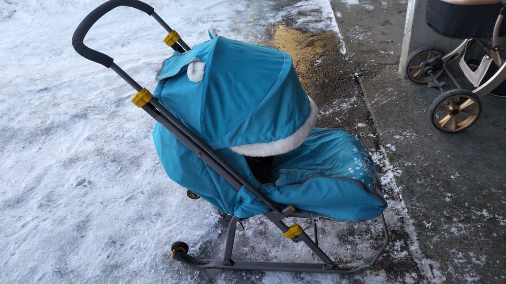 Продам санки детские б/у