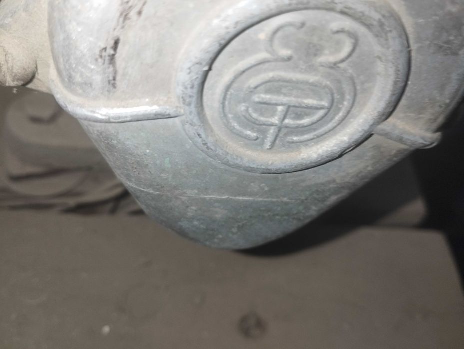 Продам точильный станок двухсторонний  в хорошем состояние.