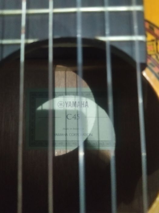 Продам гитару Ямаха