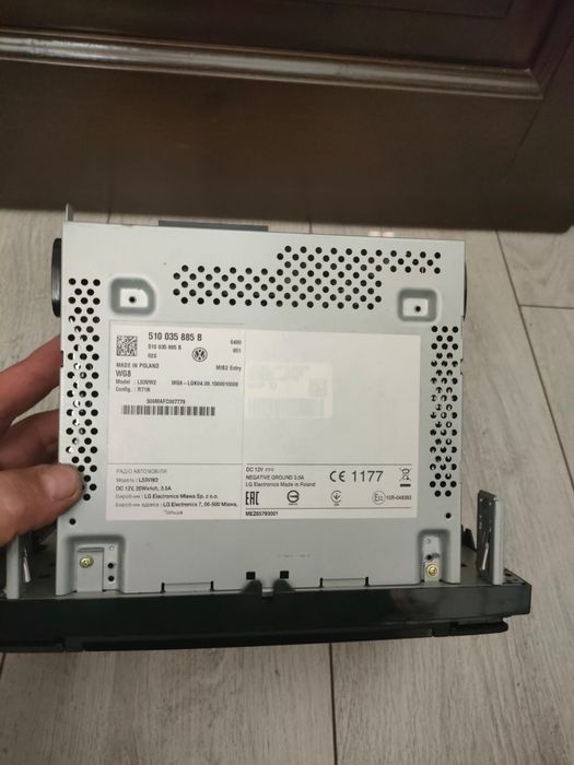 Radio Volkswagen golf 7 cu grila + sigla Volkswagen de la portbagaj