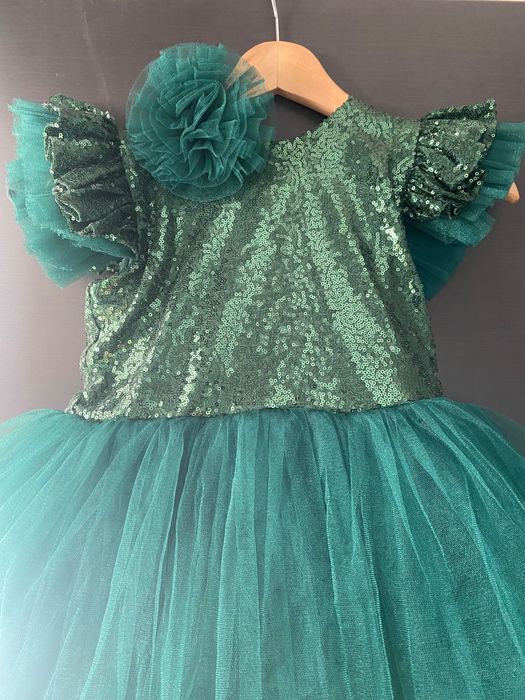 Vând rochițe fetițe