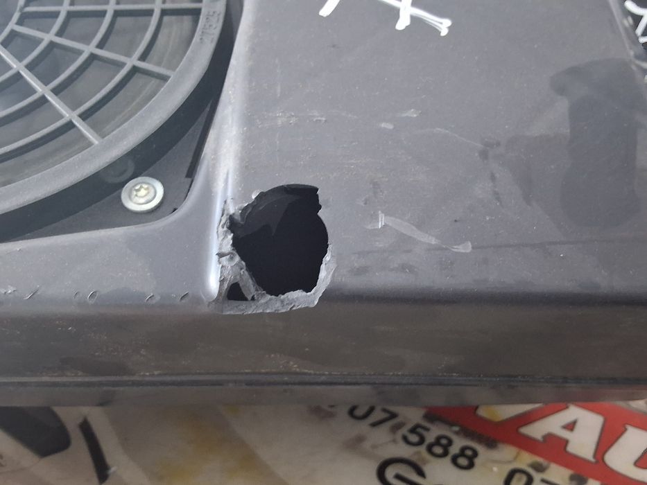 subwoofer audi a4 (2001-2004) [8e2, b6] 1.9 motorina 2002