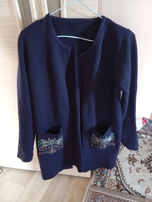 Продам женскую одежду 1000