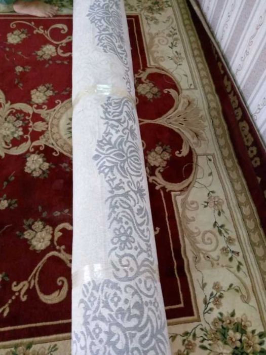 Ковёр большой, Срочно продаю.!!Несколько штук!