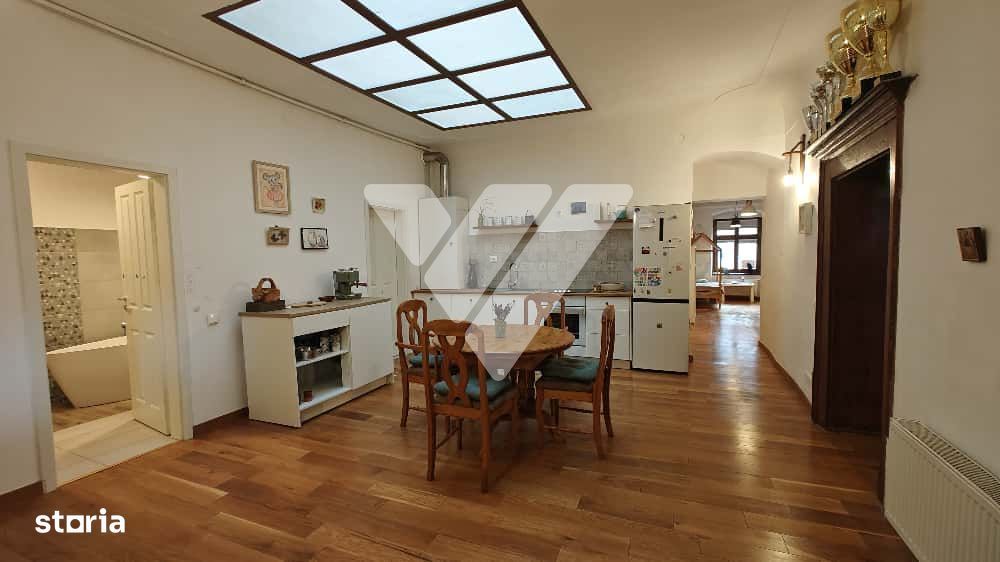 Apartament deosebit cu 3 camere in Centrul Istoric al Sibiului — fotografia 1