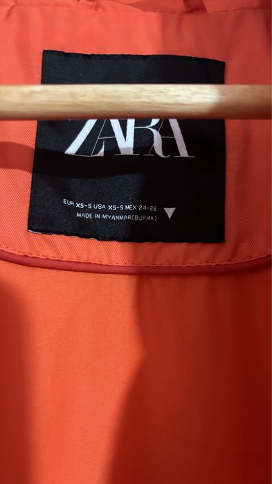 Vesta scurta Zara