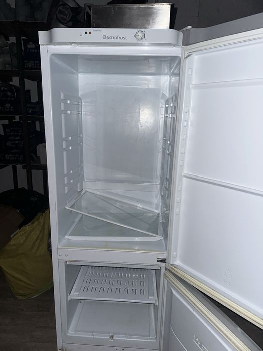 Продается холодильник