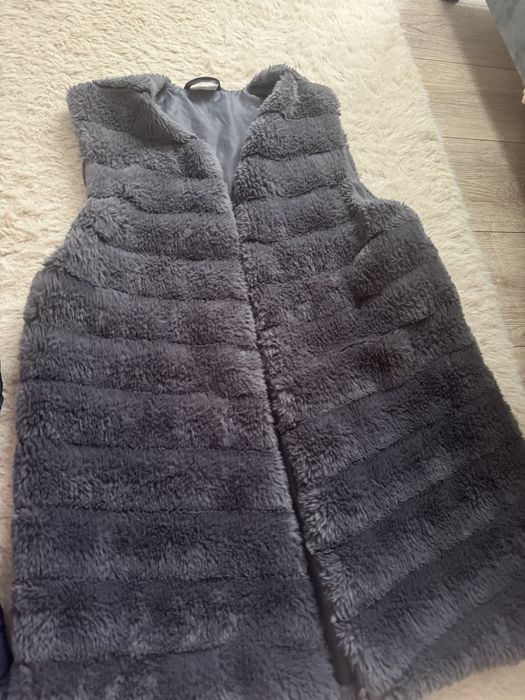 2 Veste dama pret ptr ambele!!