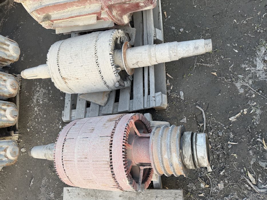 Продам тронсформатор и электро двигателя