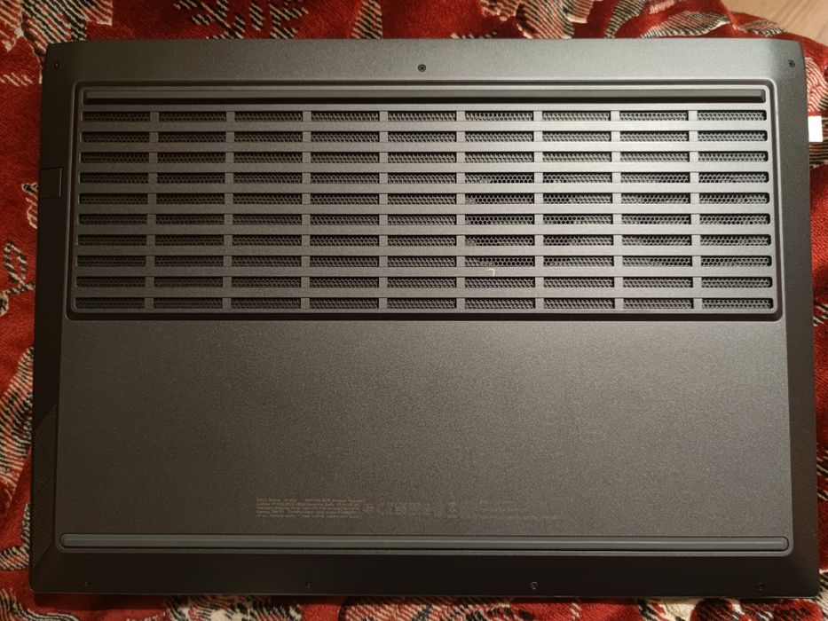 Rtx 4050 6 gb, ryzen 5 8645hs. Hp victus 15