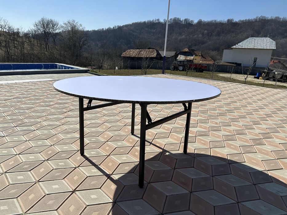 Masa 150 diametru +fata de masa