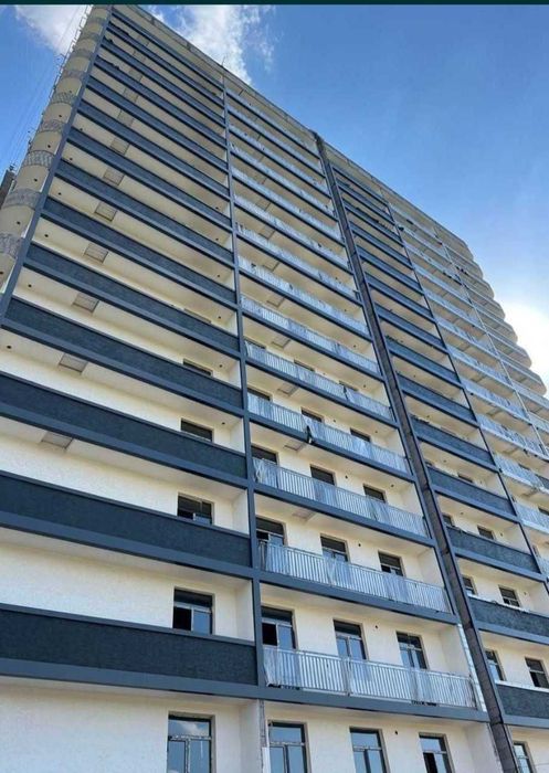 Narxi arzonroq uy bor Jk Turkistonda 2 xona 54 kvadrat  karobka