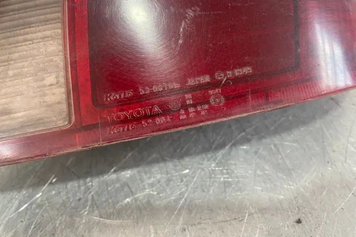 Lampa / Tripla stop dreapta pe aripa Toyota Yaris 2000 1.0 MT (68 hp)